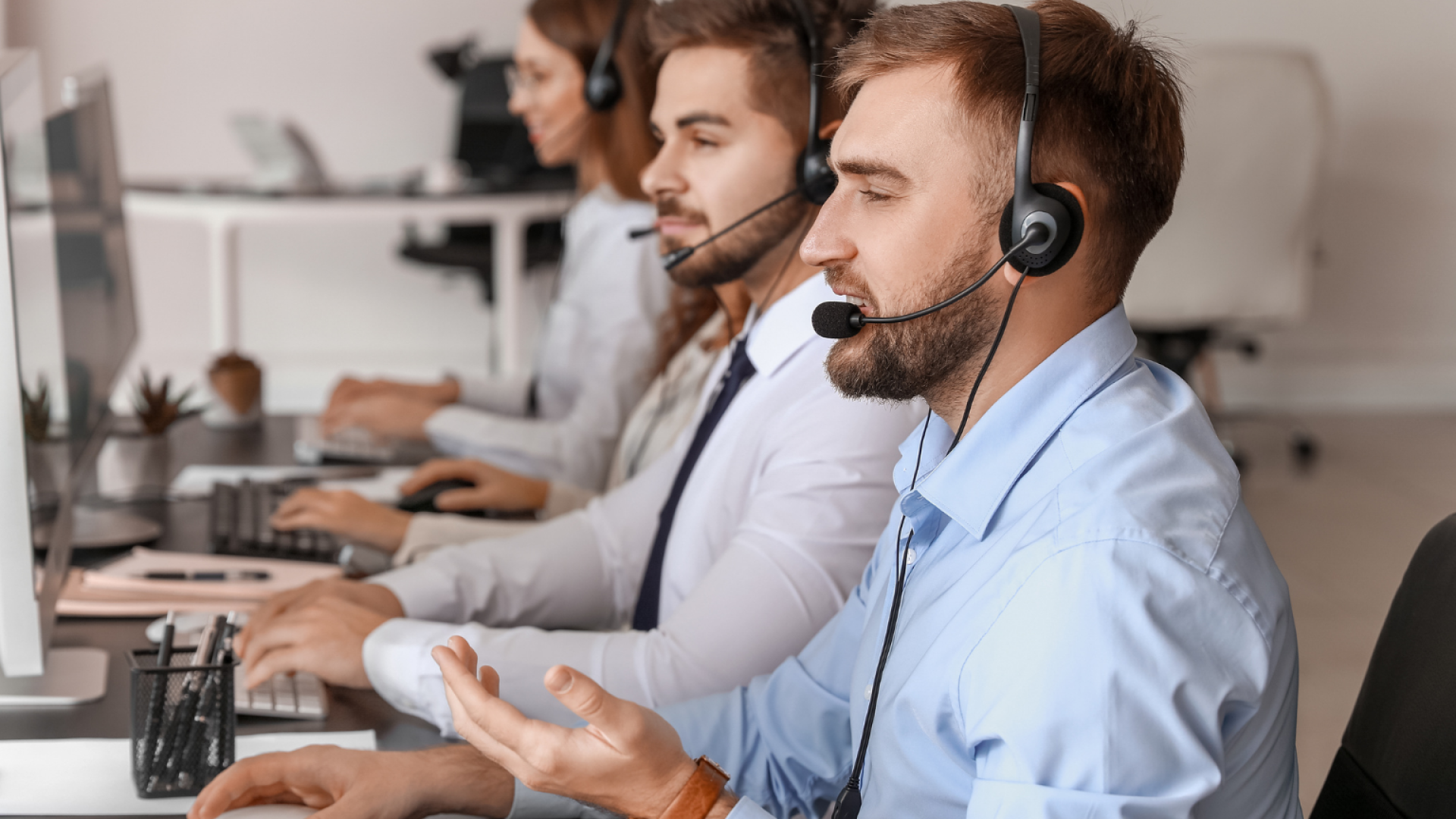 Stradcom Call Answering