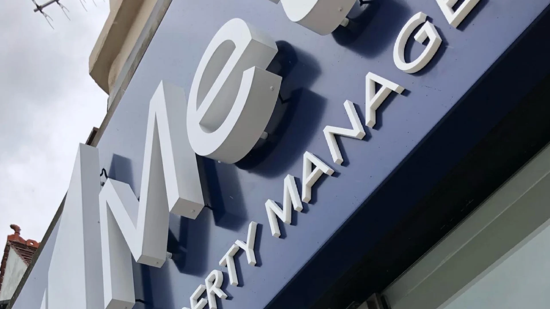 Stradcom Signage & Print